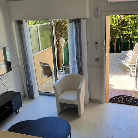 Cap D'antibes Studio Duplex Terrasse Apartment *